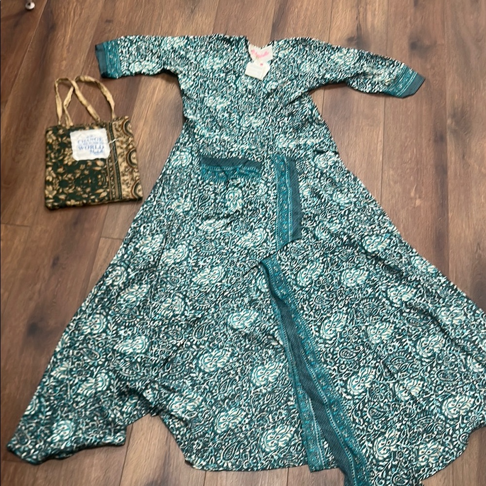 Aurobelle Ibiza Elegant Green and White Maxi wrap silk Dress